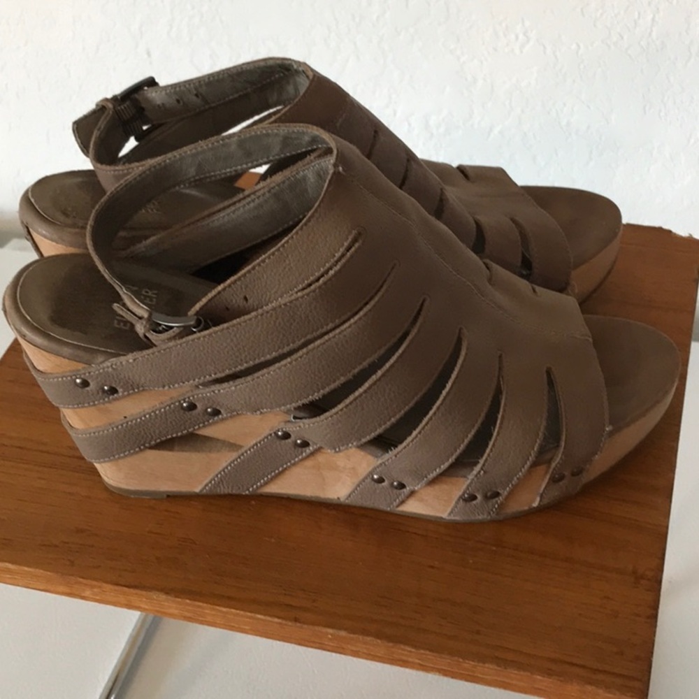 Eileen Fisher Lotus Wedges Wood/Leather Tan Leather EUC backyard BBQ Approved - Picture 5 of 9
